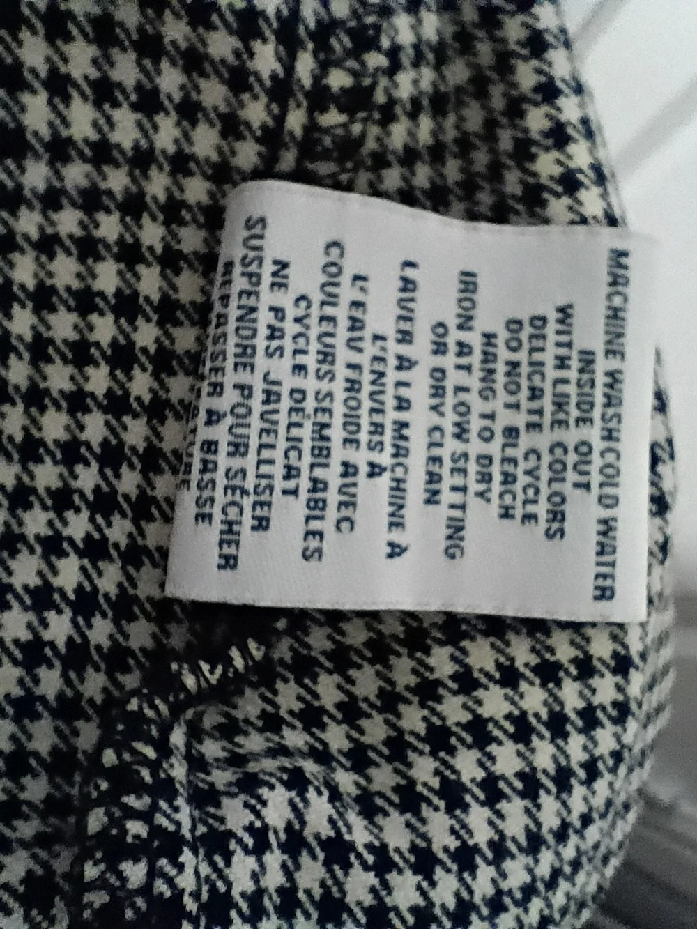 NWT CBy one slim leg Ankle Paperbag Checked Pants in Black & Cream Size med